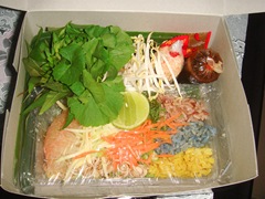 071108-yam-khao-rice-herb-salad